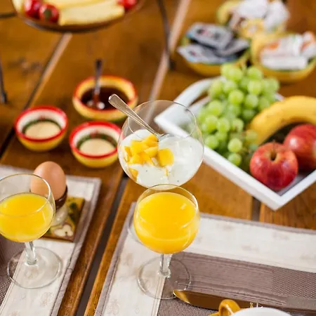 La Cigale Bed & Breakfast