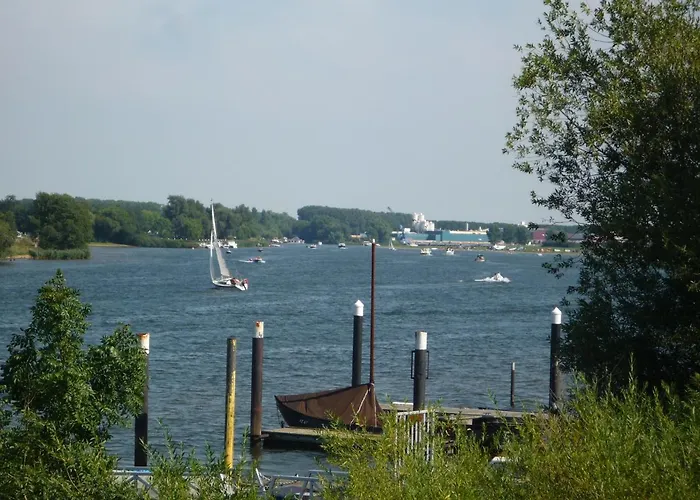 La Cigale Bed and Breakfast